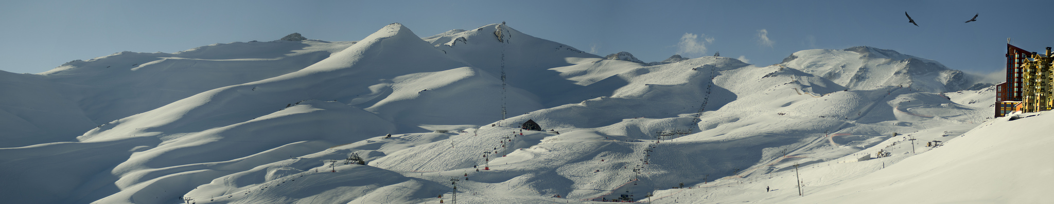 Valle Nevado Ski Resort in Chile - Image taken by Jose Hidalgo - Flickr.com