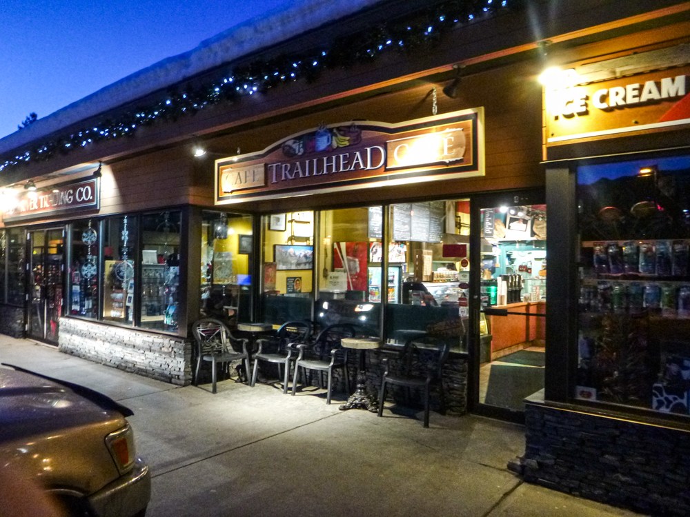 lake louise trailhead cafe