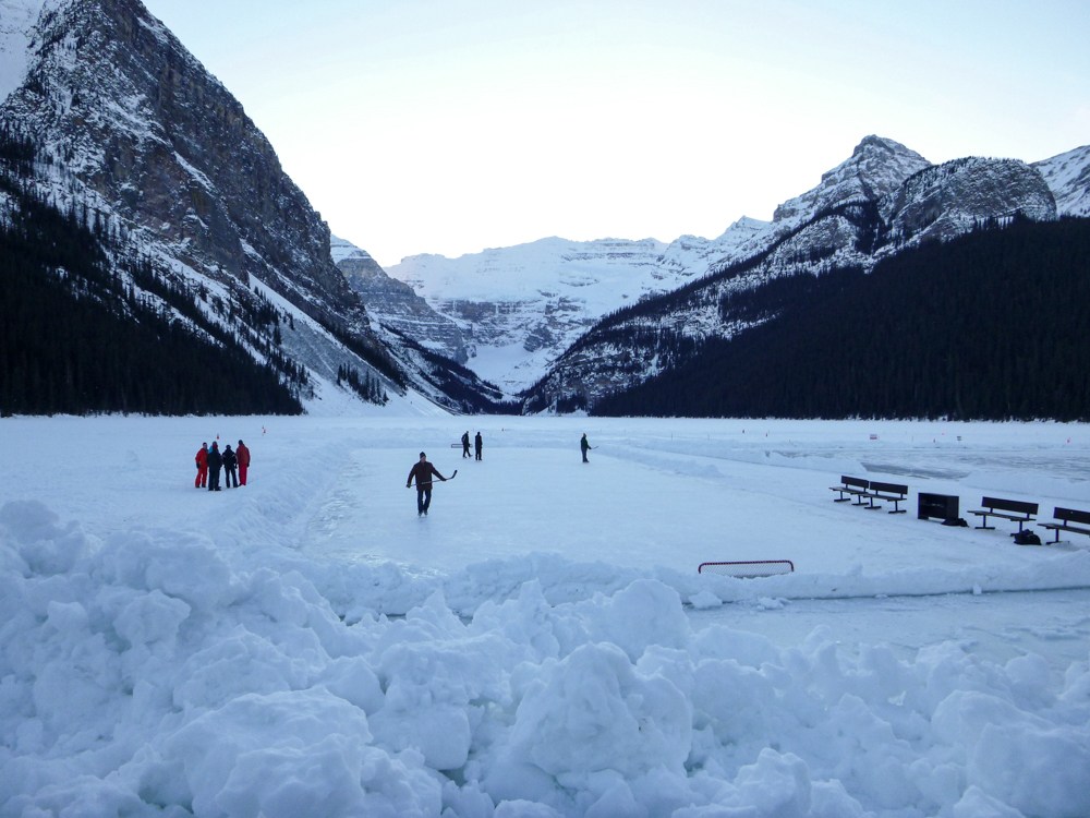 lake louise ice hockey