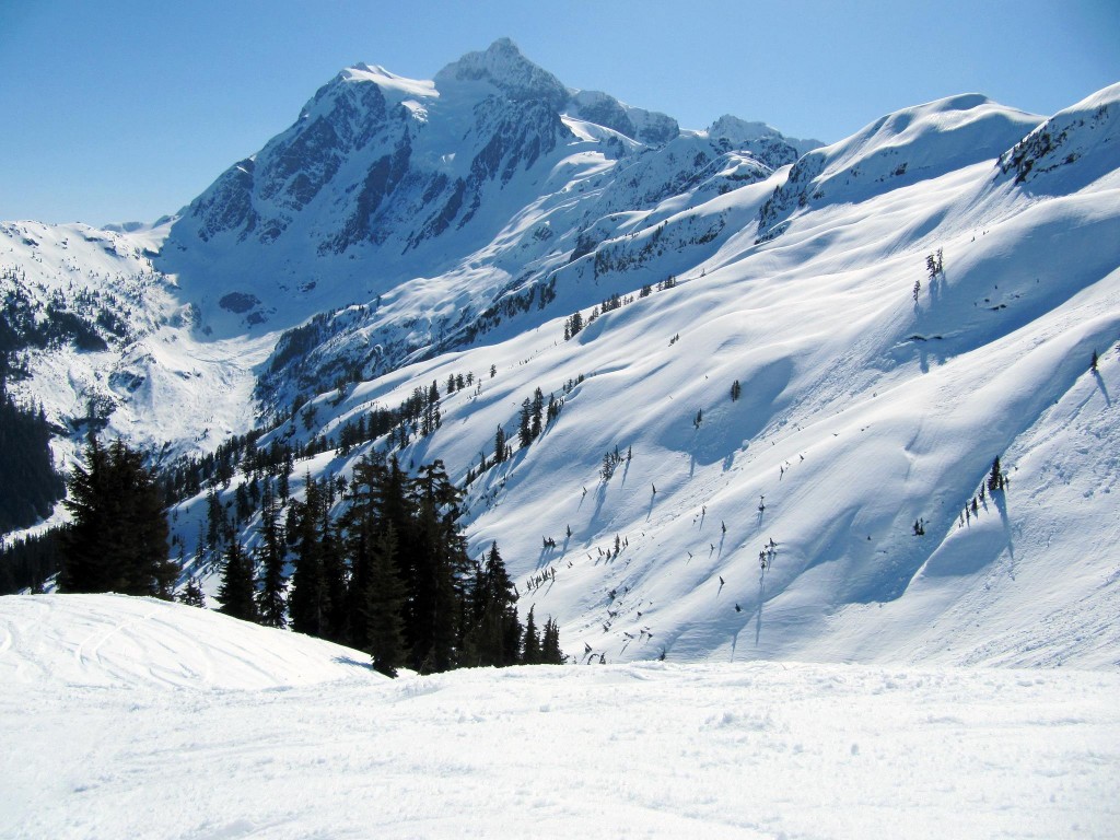 Tips on finding the Best Early Season North American Ski Resorts