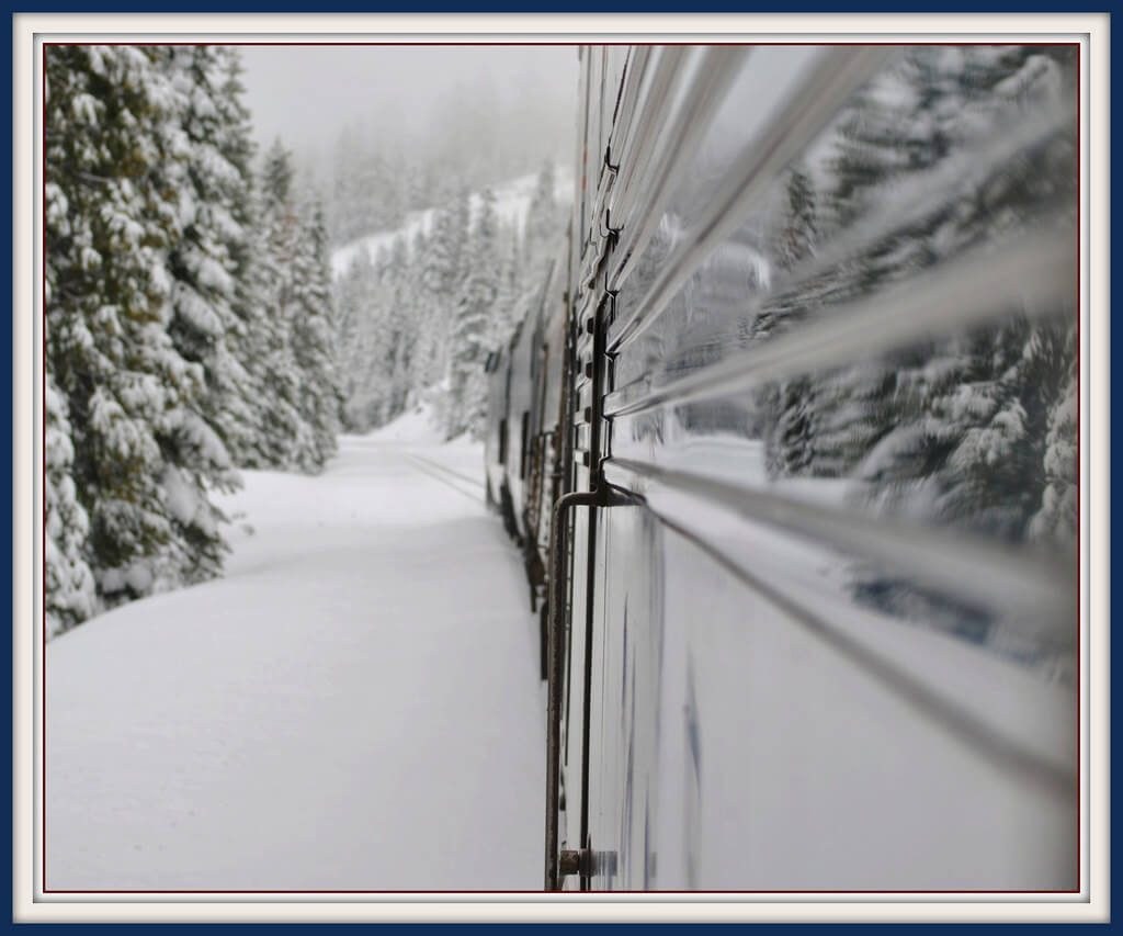 Amtrak train Sierra Nevadas - America's best ski resorts by train