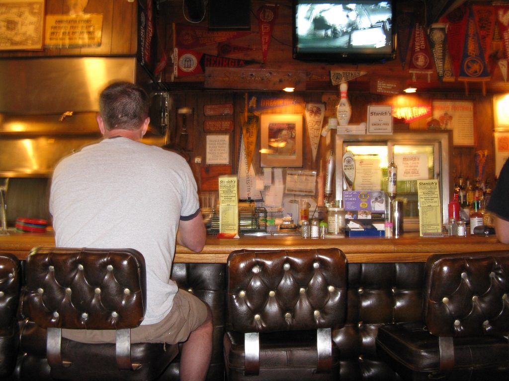Guide to Mt Hood's Ski Resorts - Bar at Stanich's