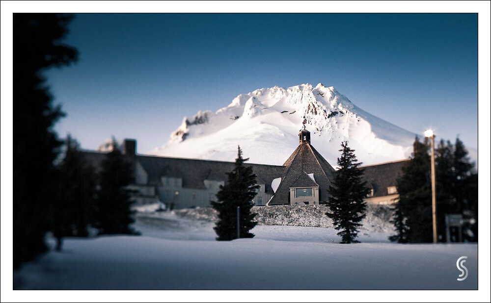 Guide to Mt Hood's Ski Resorts Timberline Lodge overlooking Mt Hood