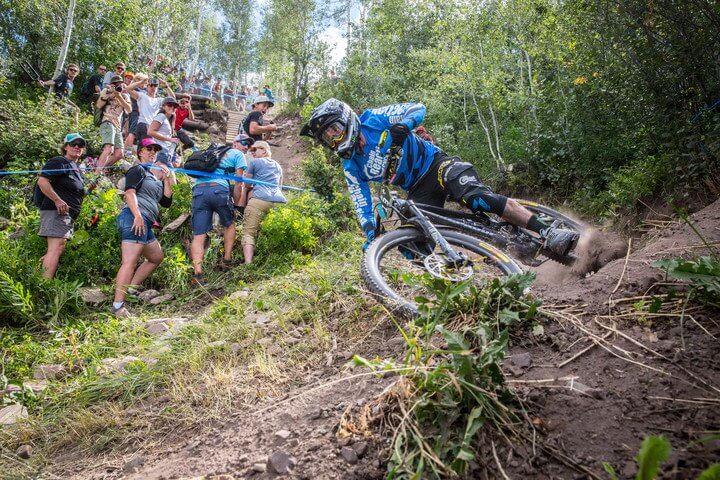 enduro mountain bike racing