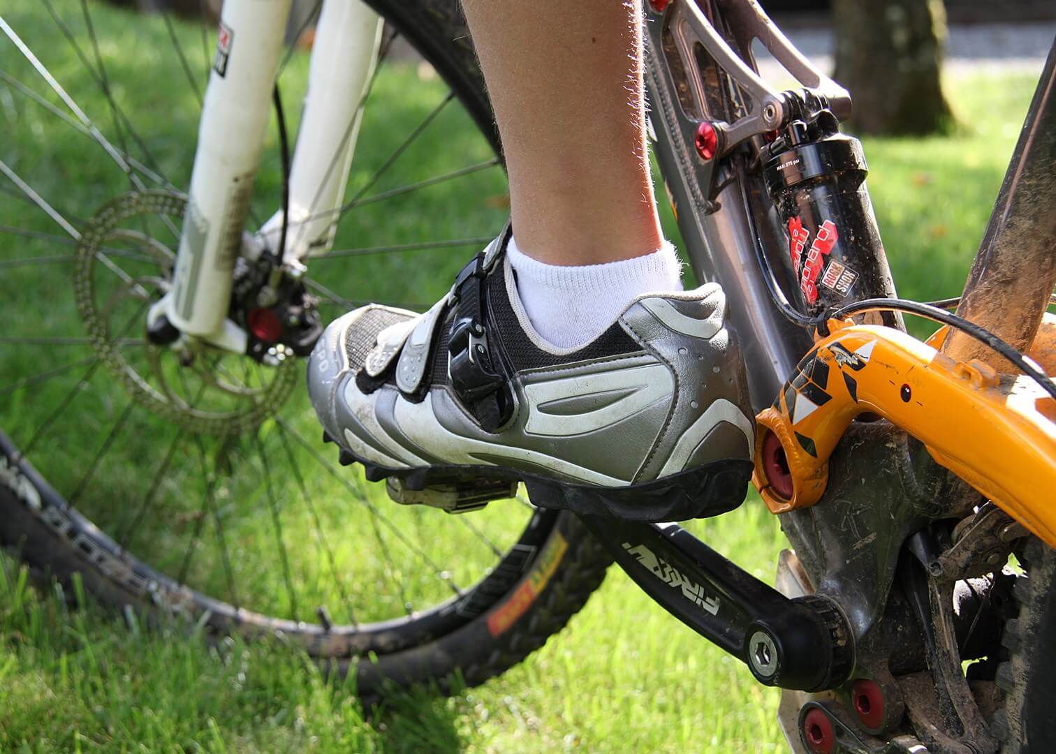 women's mtb shoes for flat pedals