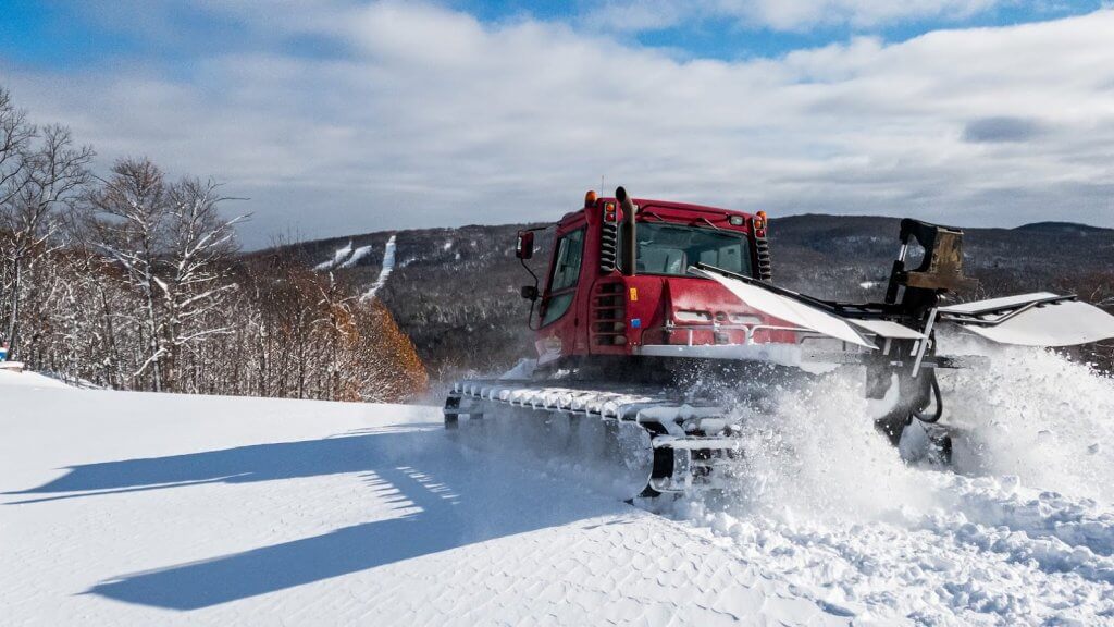 YOOP IT UP! - ALL There’s To Know About Upper Peninsula Skiing