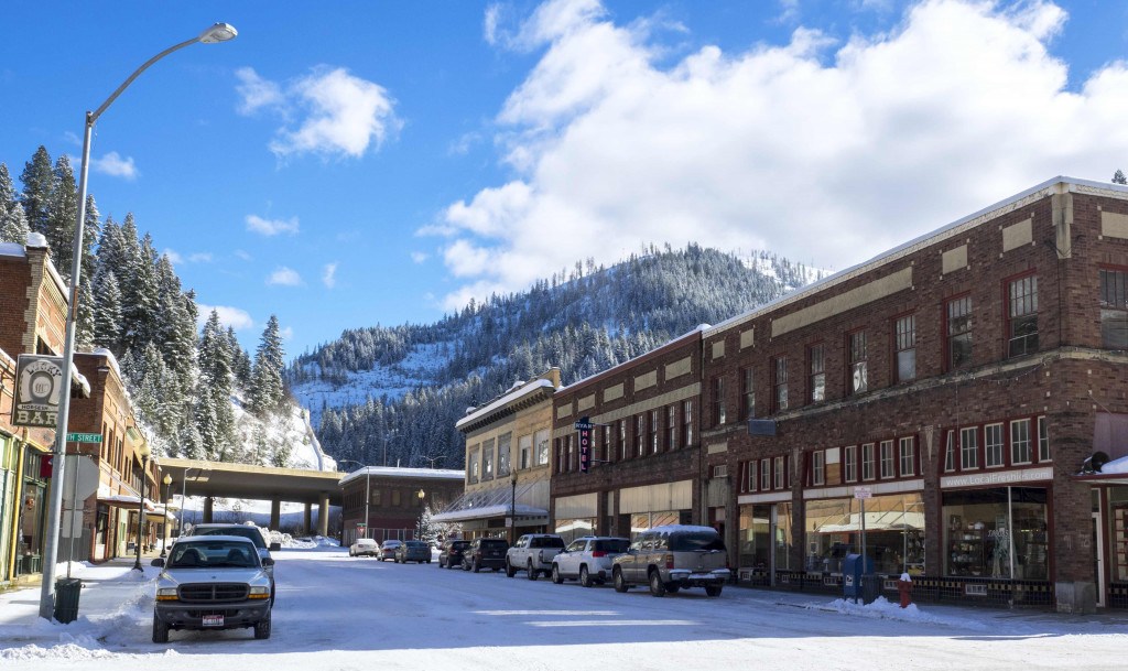 Say “Yes” To Adventure And Stay At One Of These Wallace Idaho Hotels