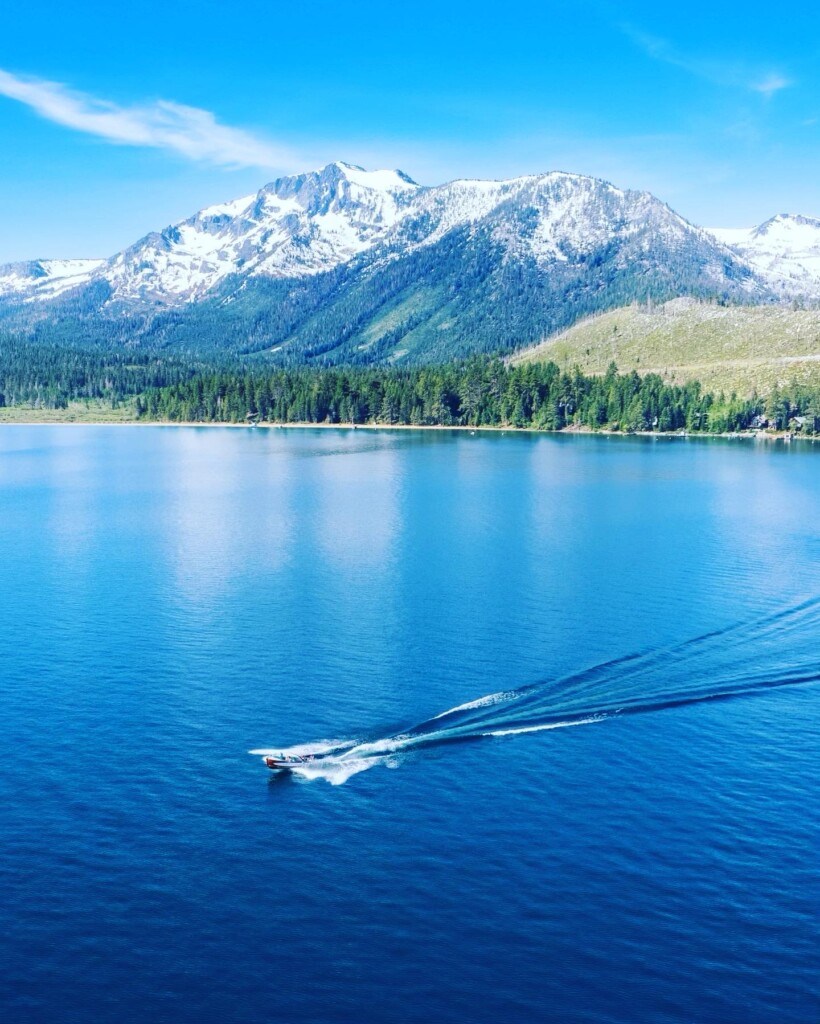 1958 Century Coronado a classic wooden boat on Lake Tahoe roaring by