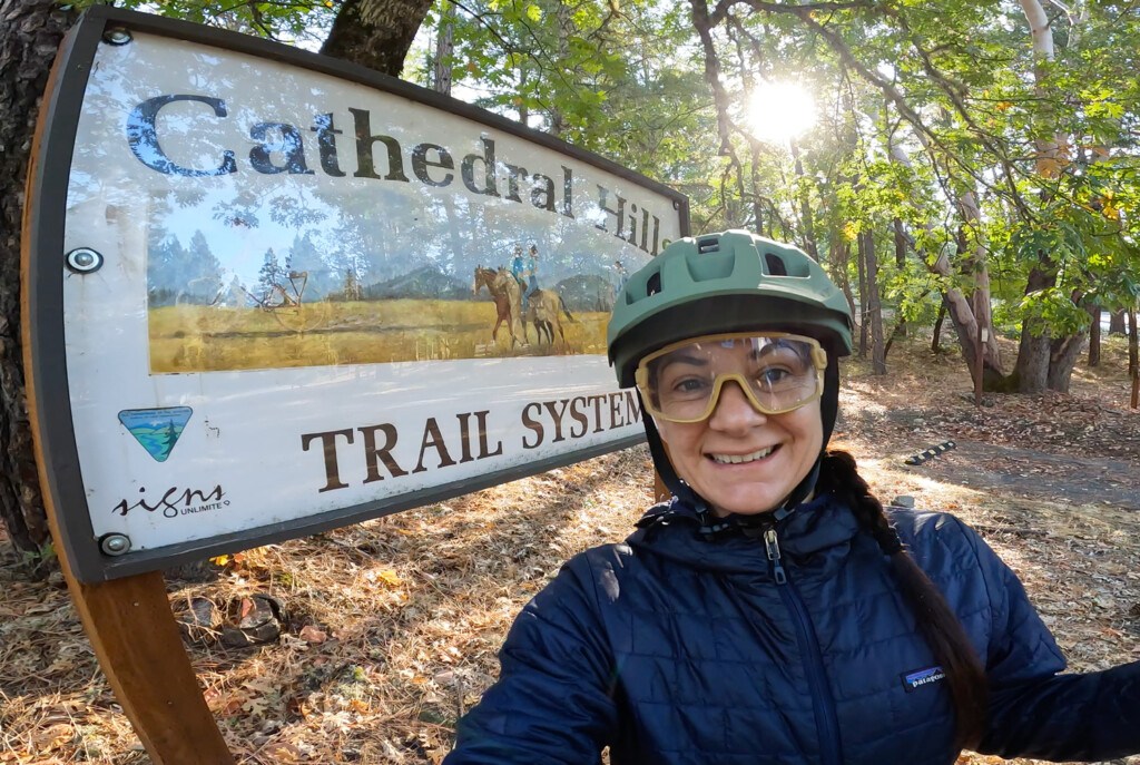 Cathedral Hills Grants Pass OR trailhead