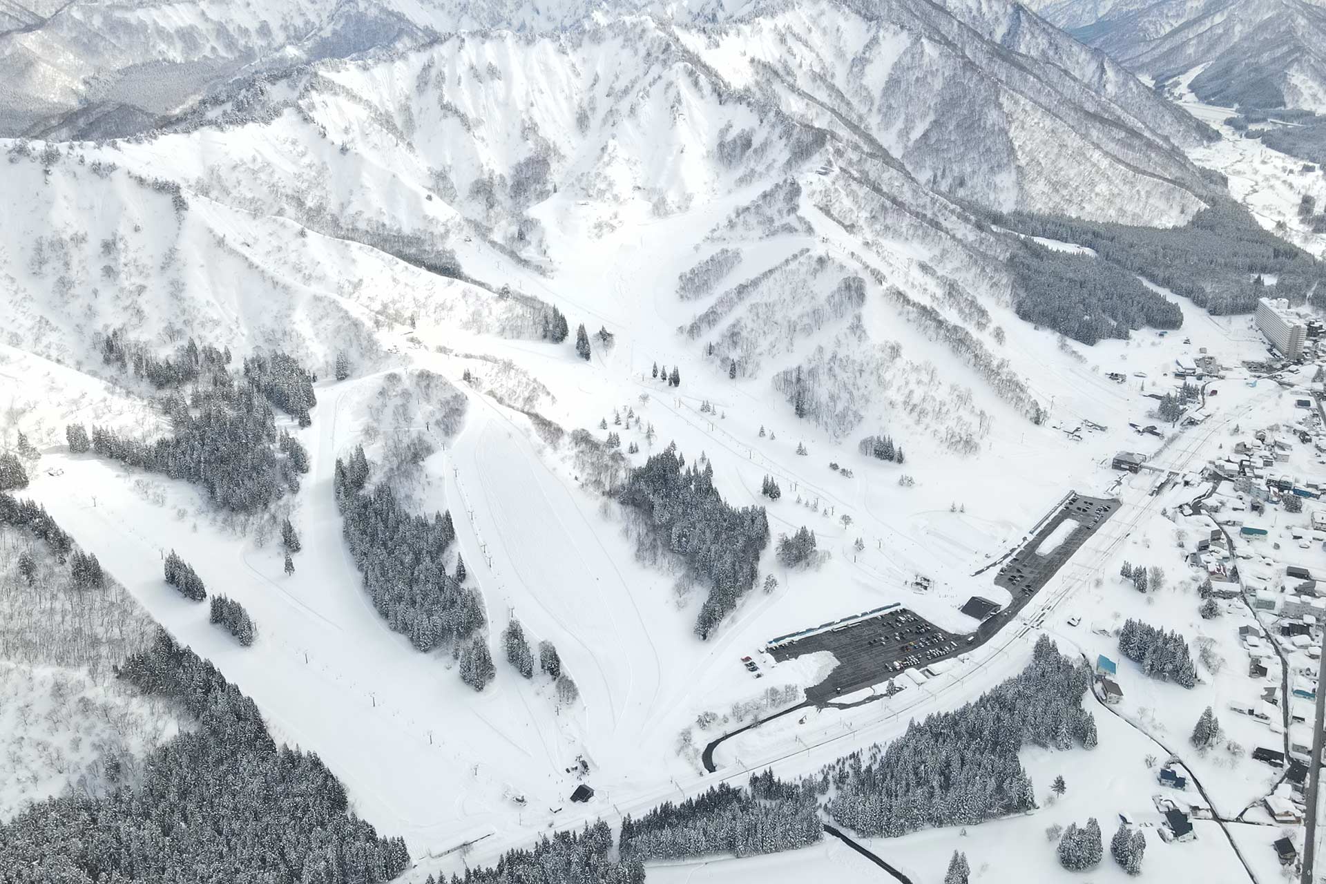 Aerial shot of Yuzawa Nakazato