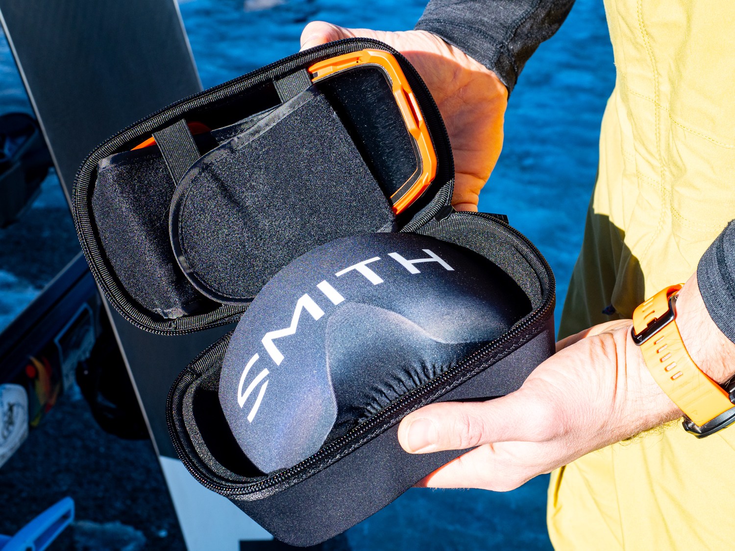 Smith Mag 4D goggles case