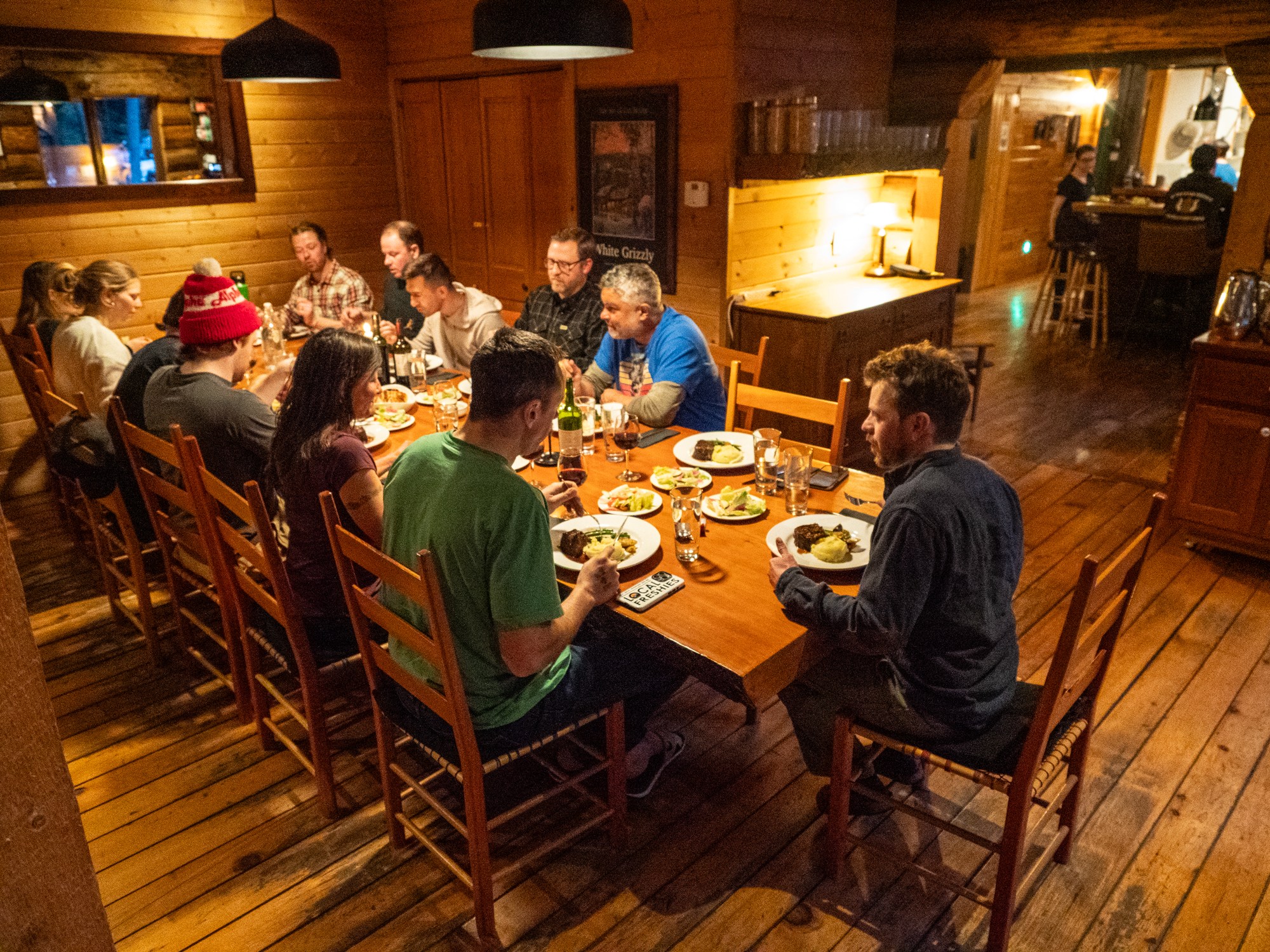 White Grizzly cat skiing lodge