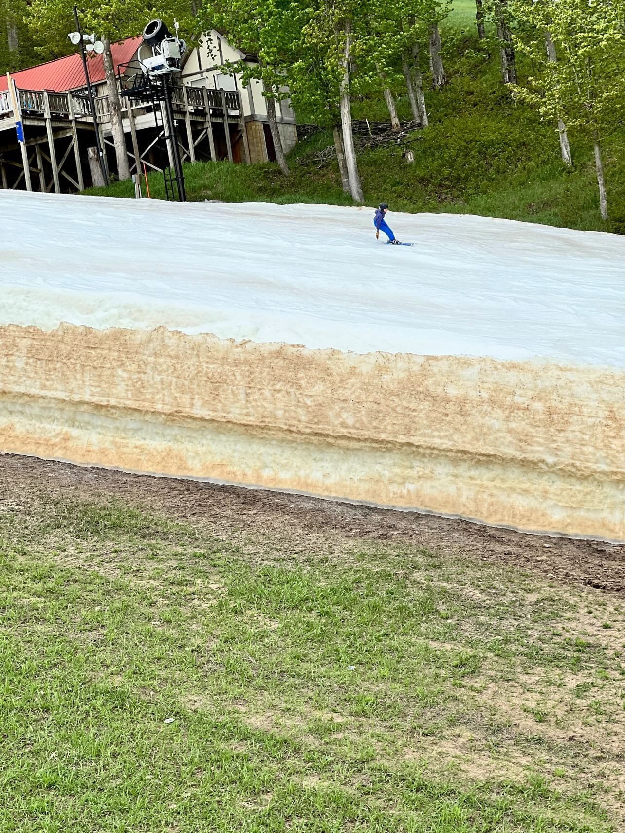 Side angle of Victor Glacier